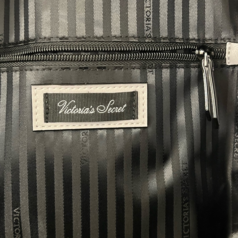 NWT✨Victoria’s Secret Full Size Backpack - Picture 8 of 16